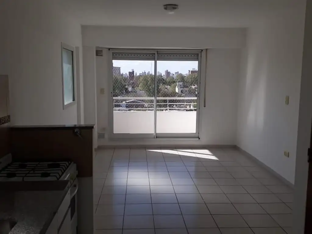 Departamento en Alquiler - $ 38.000