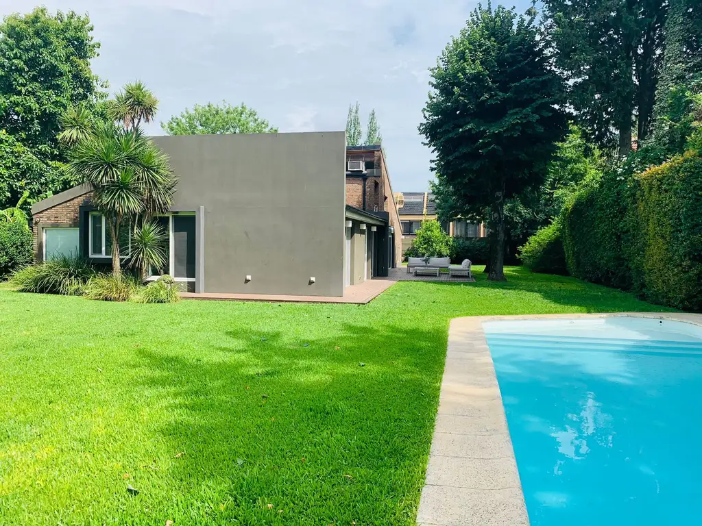 Casa en Venta en Boulogne - 6 ambientes