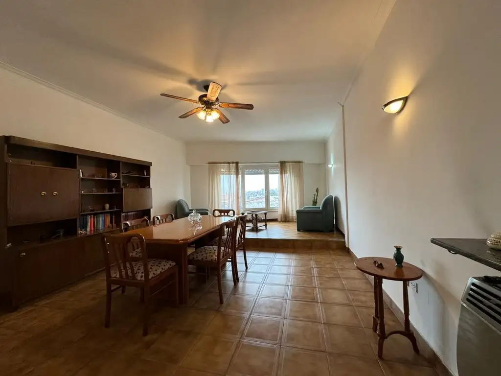 Venta. Departamento. 4 ambientes. Lanús Oeste.