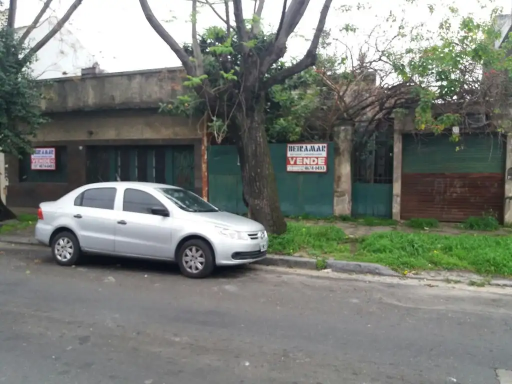 LOTE 8,66 X 26 APROX  SOBRE DUPUY AL 1200 A METROS PLAZA CIUDAD DE BANF