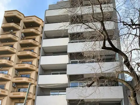 Domingo Faustino Sarmiento 1900, Piso 2