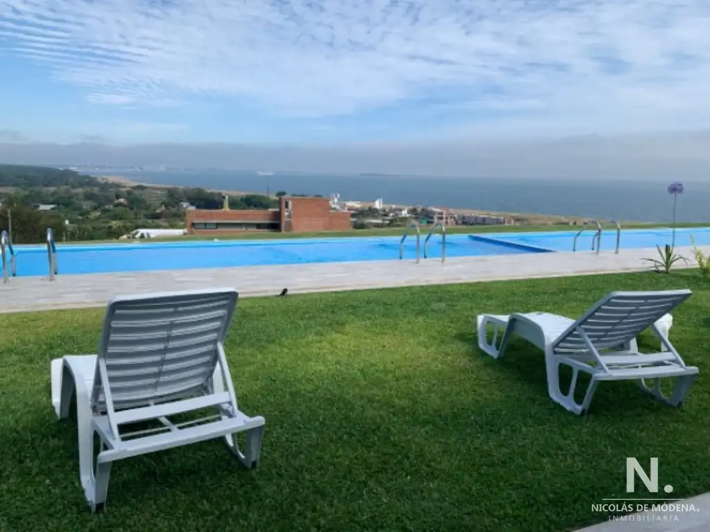 Hermoso Departamento en venta con vista al mar.