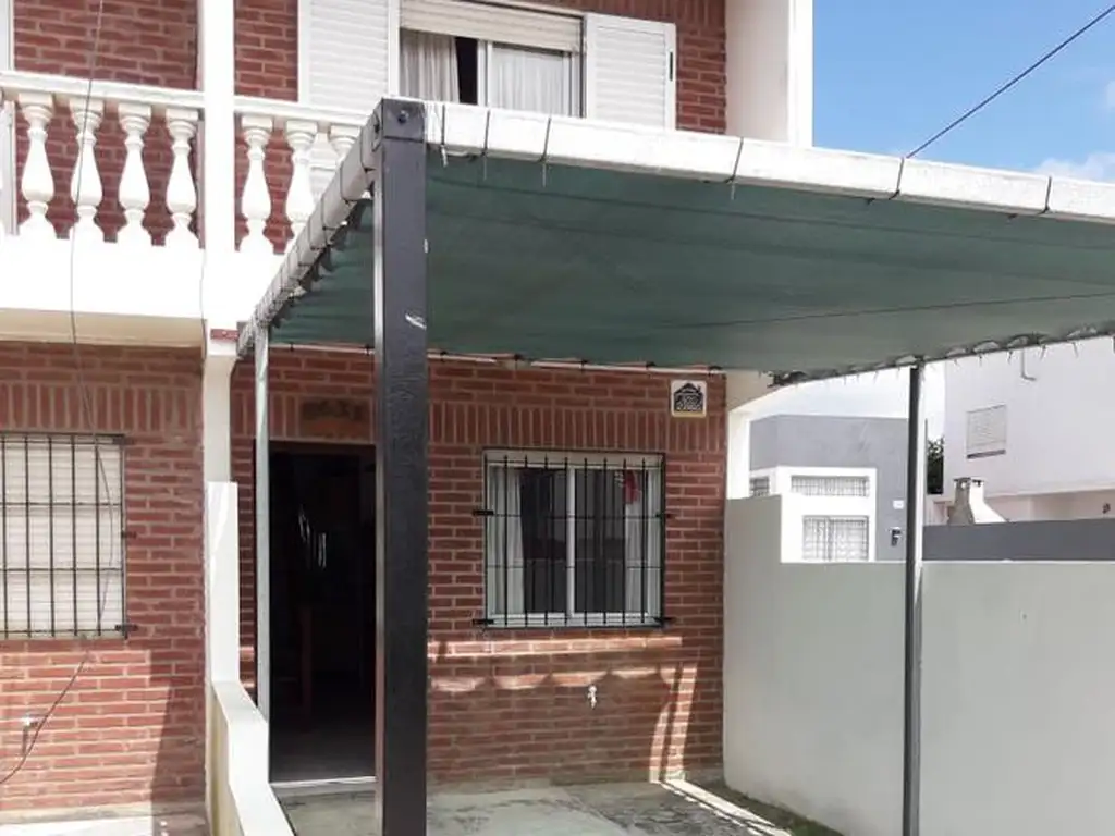 Casa en venta - 3 dormitorios 2 baños - 77,4mts2 - Mar del Tuyú