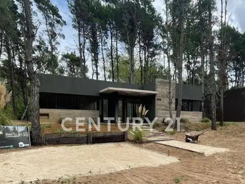 Casa en Venta - Villa Robles barrio cerrado, Pinamar