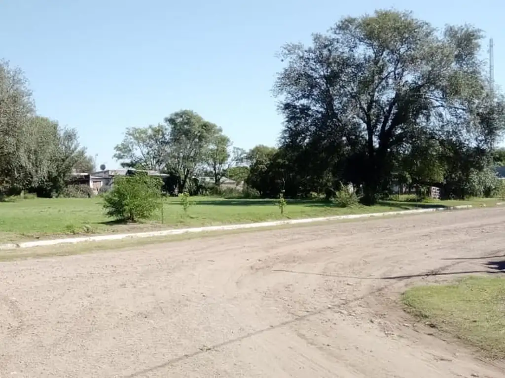 Terreno en Las Heras y Córdoba, Ataliva Roca.