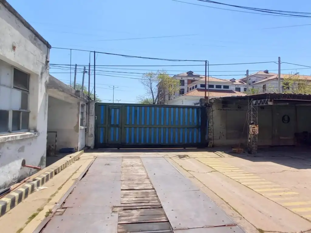 ALQUILER DEPÓSITO/NAVE INDUSTRIAL EN LANÚS OESTE