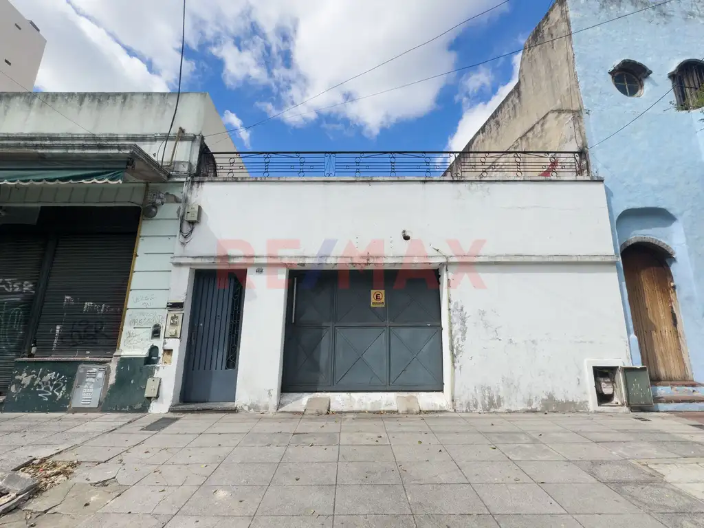 VENTA DEPOSITO CON VIVIENDA + GARAGE FLORESTA