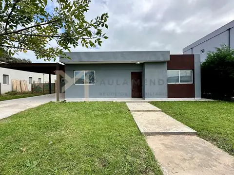 Casa  en Alquiler en San Eduardo, Pilar del Este, Pilar