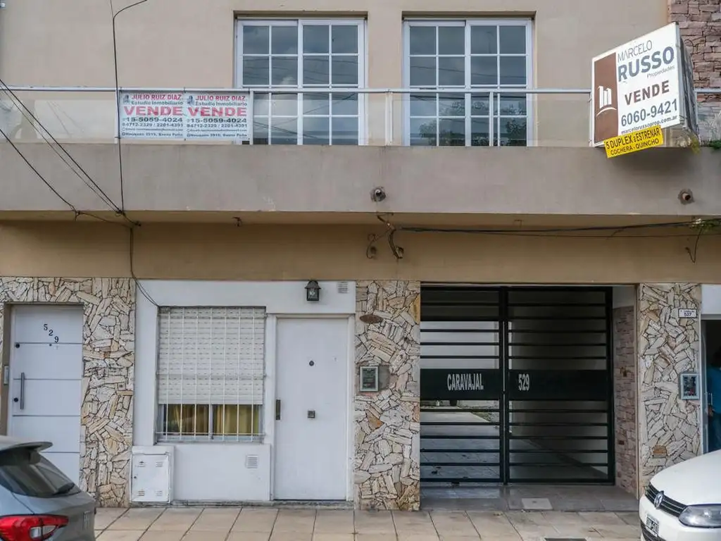 VENTA  EXCELENTE DUPLEX 3 AMB EN DOS PLANTAS - 1º PISO CON COCHERA- ACEPTA PERMUTA