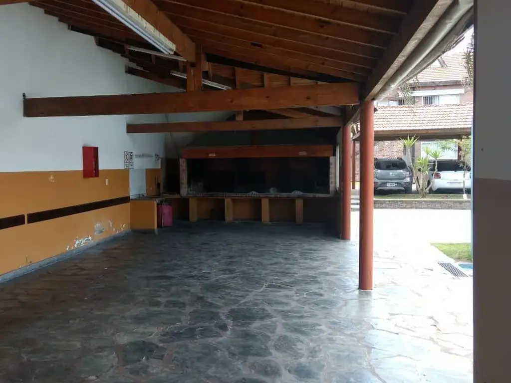 EN VENTA EN MARTIN CORONADO EXCELENTE DEPARTAMENTO TIPO DUPLEX - FICHA 8893