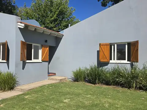 Casa tipo PH en venta dentro de barrio cerrado en Gonnet calle 505 e/ 19 y Camino General Belgrano