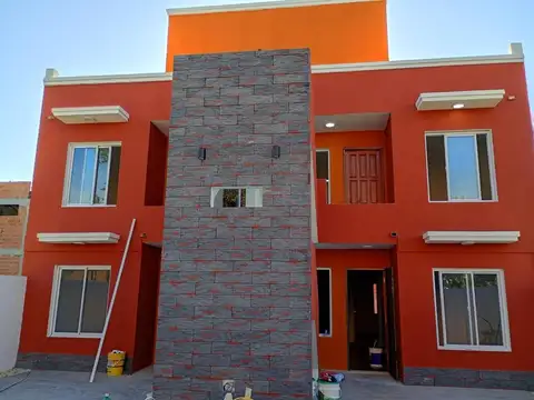 Santiago Del Estero 3800, Piso 2