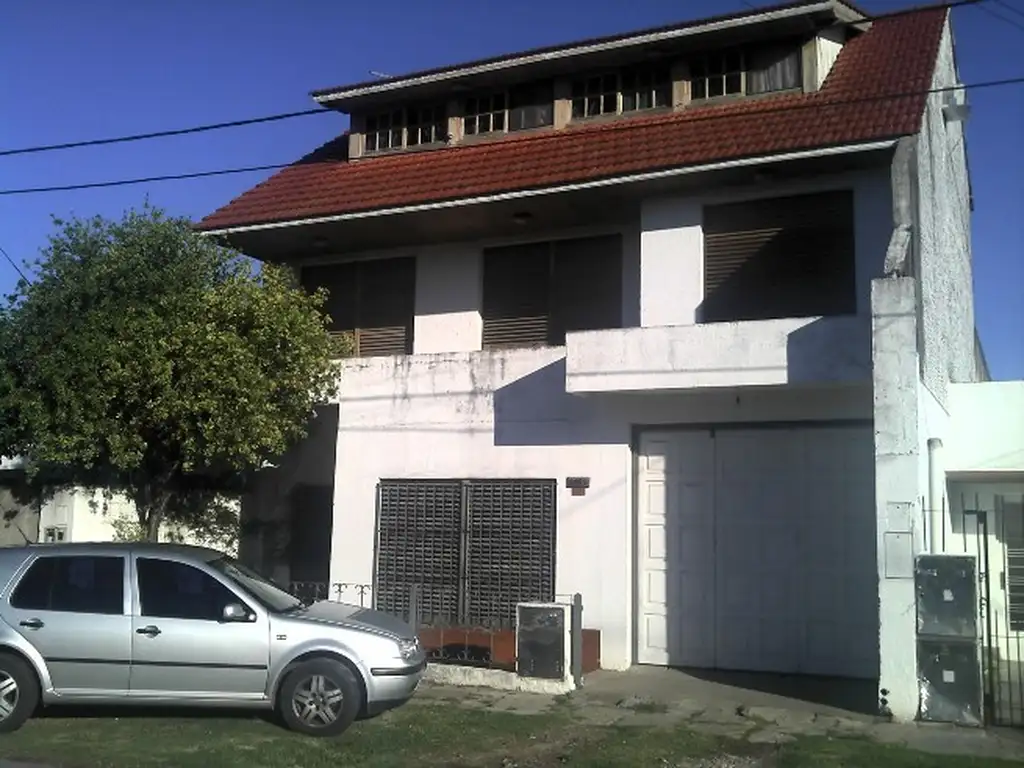 Casa - Venta - Argentina, BERAZATEGUI - CALLE 13 1451