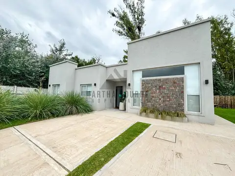 Casa  en Venta en Los Arces, La Cañada de Pilar, Pilar