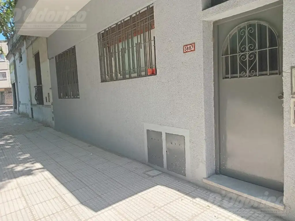 PH 3 dormitorios, patio y terraza en venta en Floresta.