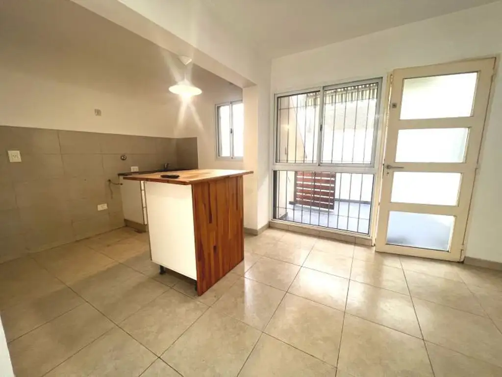 VENTA AV. SAN MARTIN 5400 - PB - 2 PATIOS