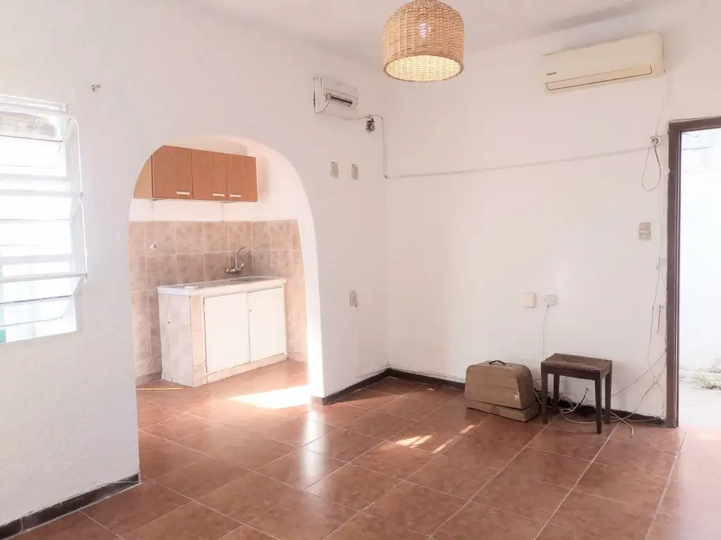 Venta apto La Union, 1 dormitorio con patio.