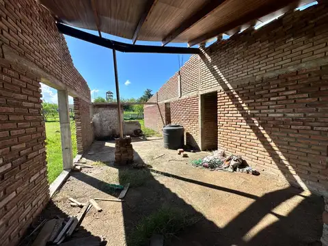 CASA EN CONSTRUCCION EN VENTA B° TEJAS 4