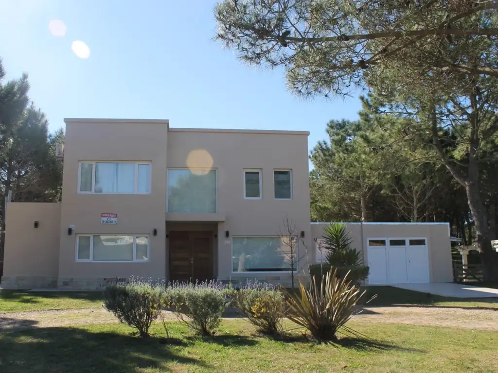 Casa en Venta - Zona: La Herradura / REF: 8938