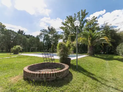 QUINTA DOBLE LOTE 1800 M2,C/PILETA-PARRILLA,EZEIZA