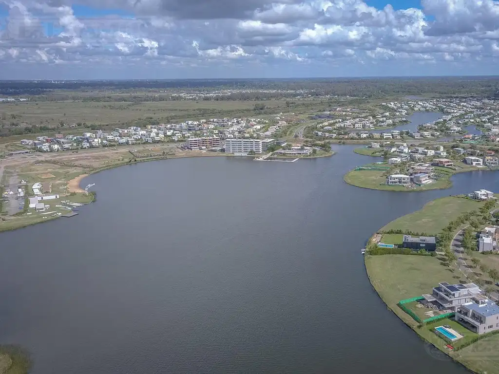 Terreno al lago en venta en el Barrio Muelles, Puertos / Escobar