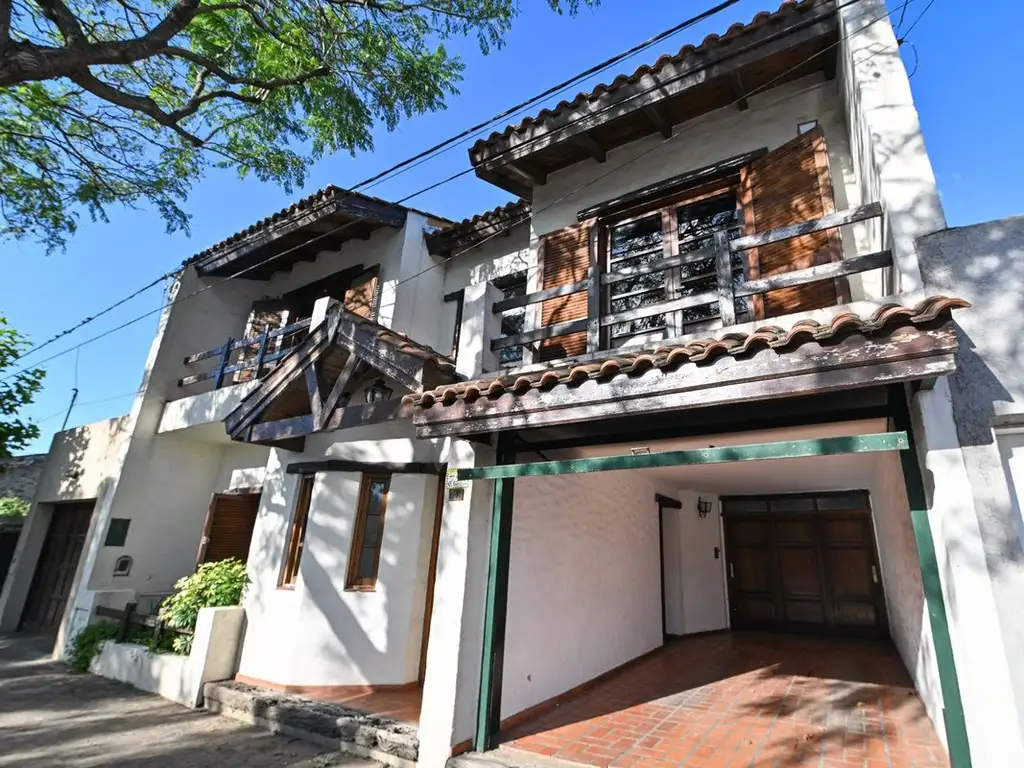 VENDE EXCELENTE PROPIEDAD C/ DOS DEPTOS. PB Y PA