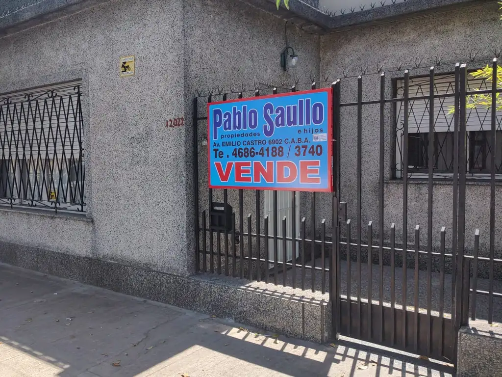 Casa en Lote Propio en Planta Baja con Cochera Terraza y Quincho