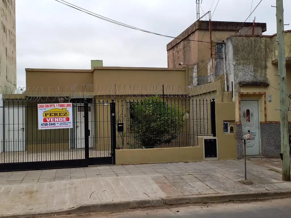 CASA PARA DOS FAMILIAS Y FONDO LIBRE