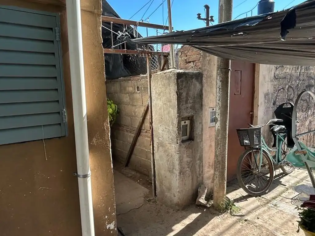 2 CASAS INTERNAS EN VENTA - CORRIENTES 384- VILLA GOB. GALVEZ