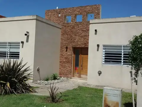 CASA EN VENTA EN TORRES