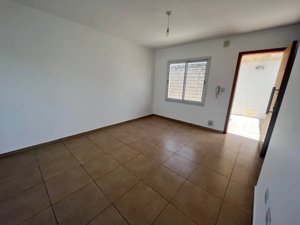 Alquiler duplex dos dormitorios en calle Huamahuaca 280