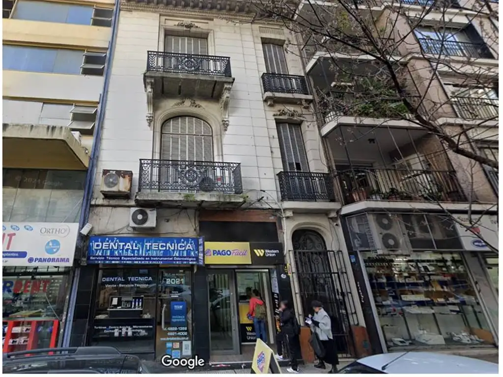 VENTA ANTIGUO PETIT HOTEL EN RECOLETA - A RECICLAR