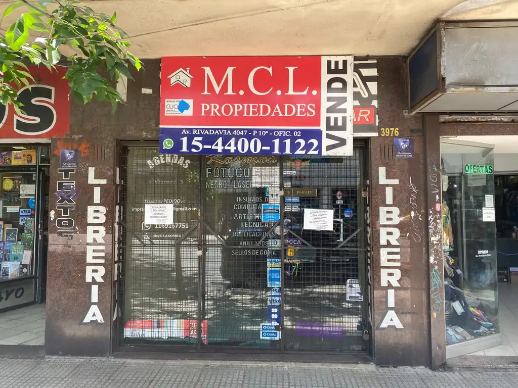 RESERVADO     LOCAL 2 PLANTAS 90 M2, SOBRE AV. RIVADAVIA 3976, LA MEJOR CUADRA 20 MTS. SUBTE.