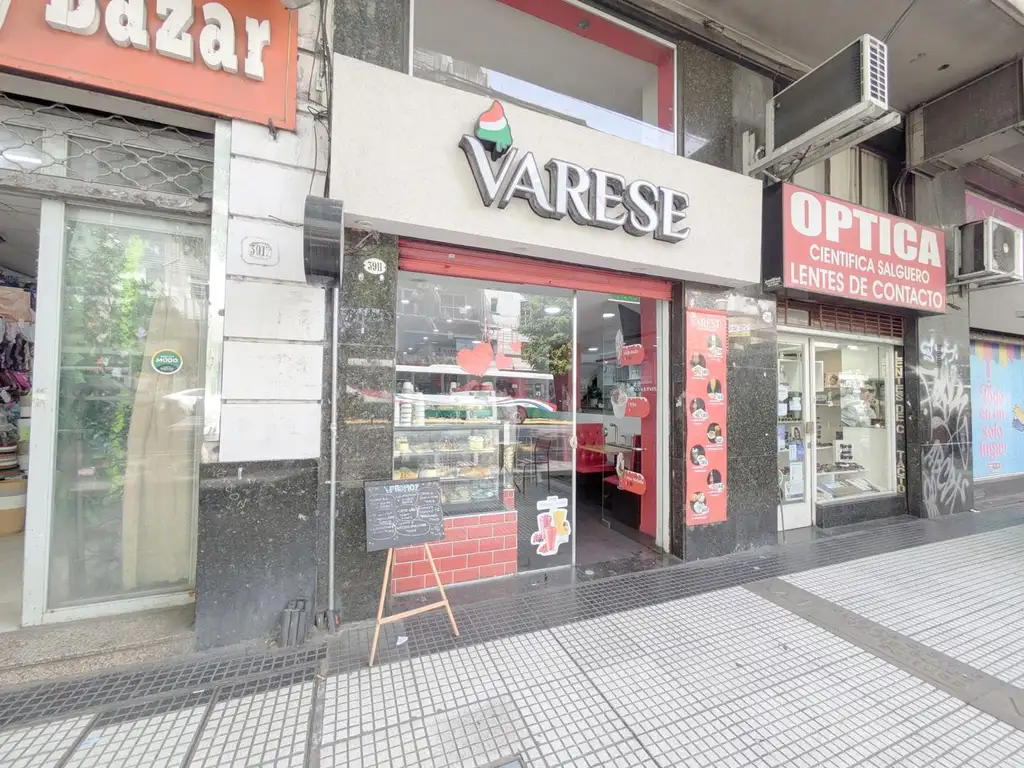 Excelente Local sobre Avenida Corrientes, zona alto transito