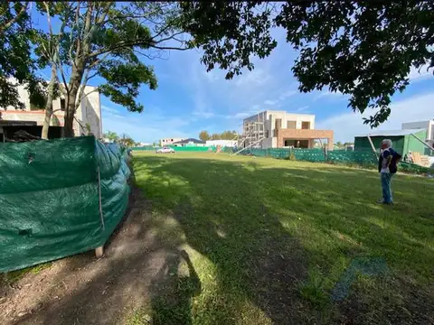 Terreno en Venta en Pilar Del Este