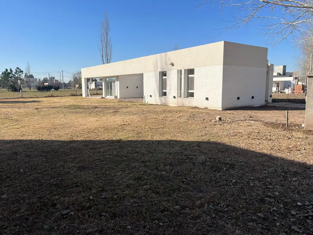 VENTA DE TERRENO EN PINARES DEL SUR - PIÑERO