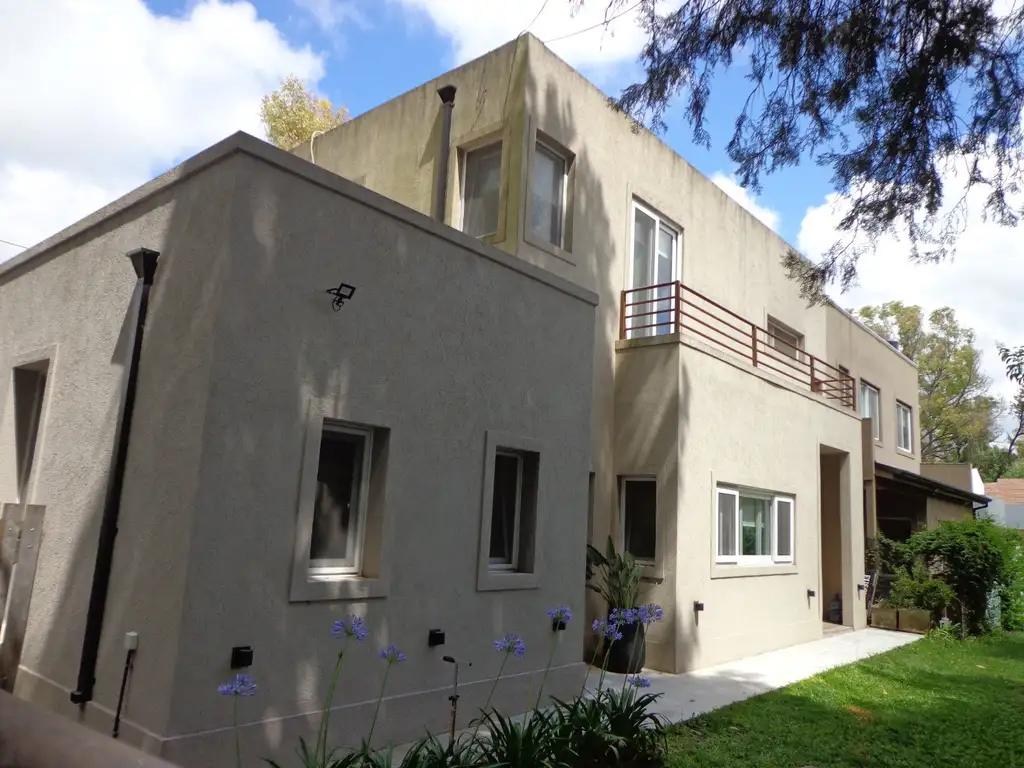 VIVIENDA EN BARRIO CERRADO HINDU CLUB