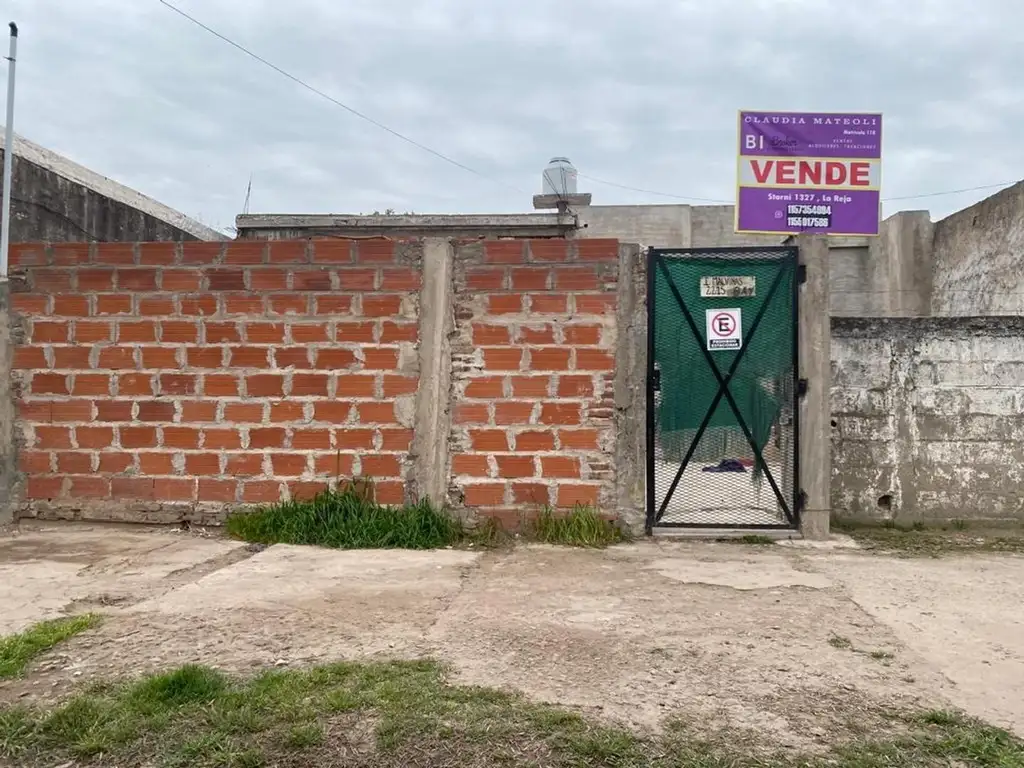 Casa en venta Malvinas 2215 La Reja