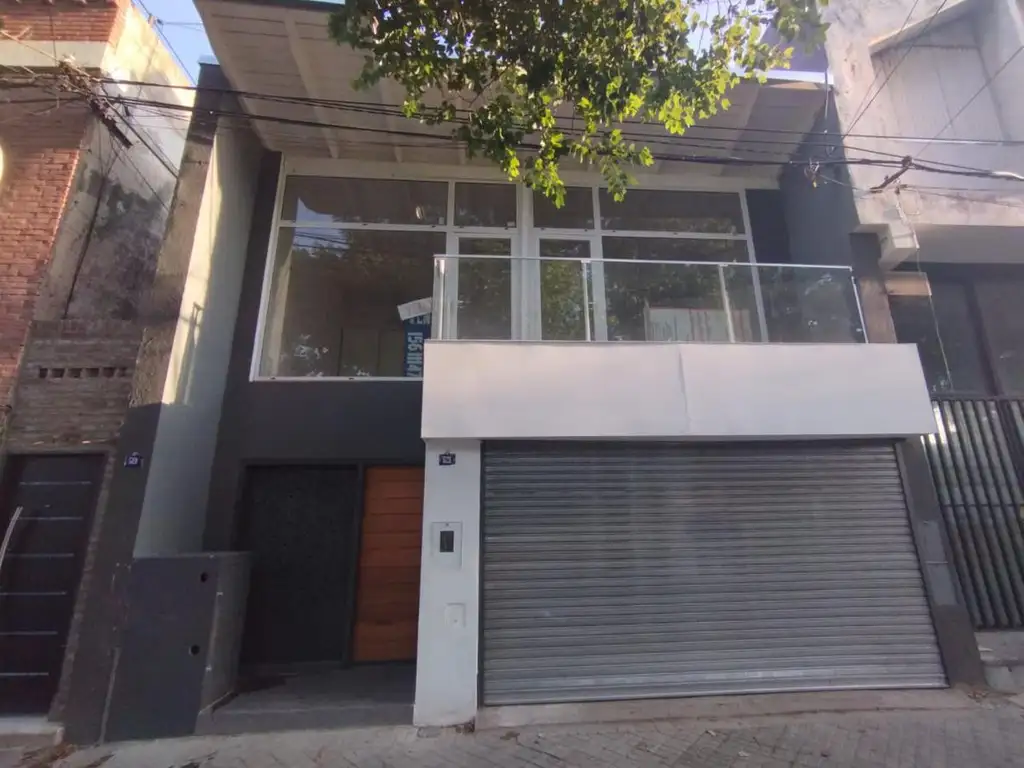 Venta Casa 2 Dormitorios Cochera Terraza La Sexta