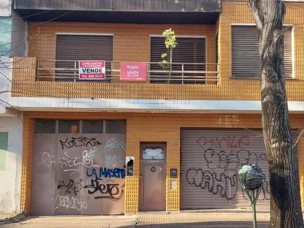 Casa en Venta en La Plata [Cod: ]