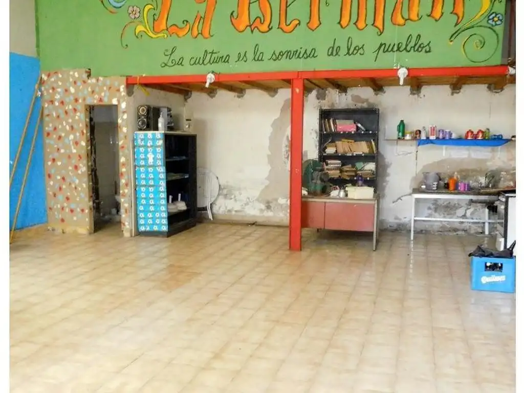 LOCAL COMERCIAL EN VIA PUBLICA