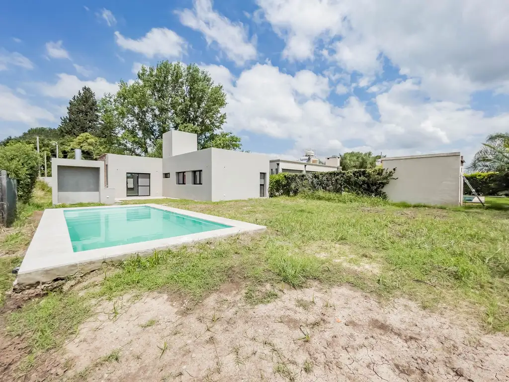 VENTA - Casa - A estrenar - Jardín y piscina - Acequias del aire, Roldán