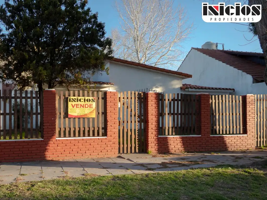 Chalet en Lote: Solís Nº 426 -  Mar de Ajó - El Silvio - C663