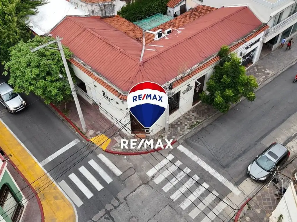 ESQUINA COMERCIAL CON DOS LOCALES EN VENTA CENTRO