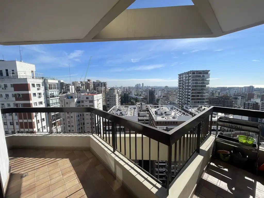 Departamento en  venta en torre de categoria piso alto con vista panoramica