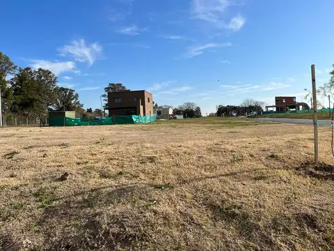 Terreno en Pilar del Este Barrio Santa Elisa - Foto 0