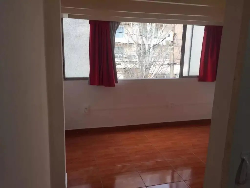 VENTA PH 3 AMB.- 1º POR ESCALERA - HAEDO NORTE