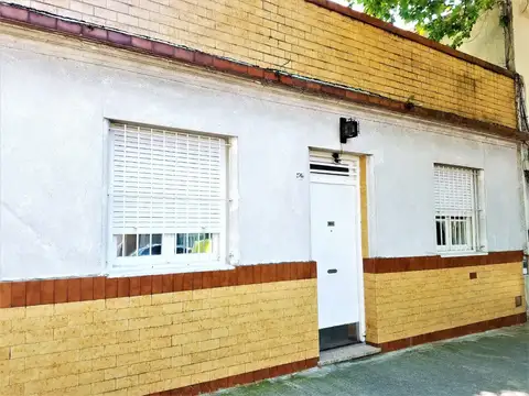 3 AMBIENTES EN LOTE DE 8.66 X 9,93 86 M2 CUB. EXCELENTE ESTADO COMPARTE TERRENO CON OTRA UNIDAD - Foto 0