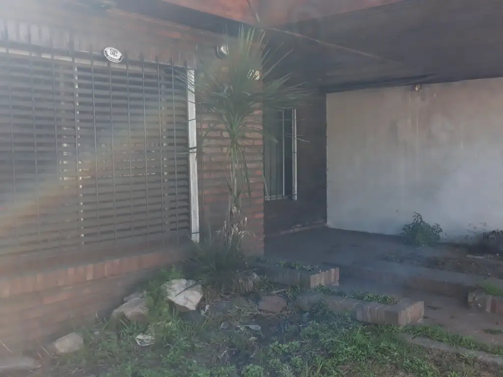Casa en Venta en Moron Sur - 4 ambientes