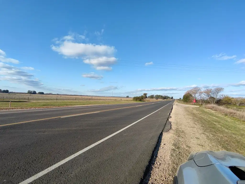 Campo sobre ruta 100 % agrícola con mejoras